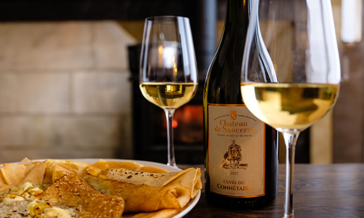 Monmousseau Slide background