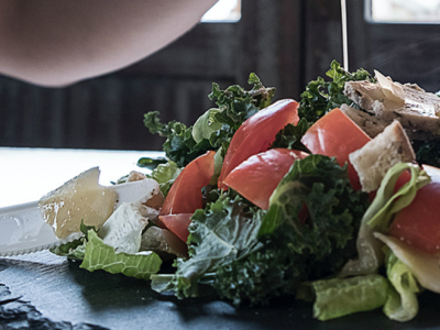 C'est l'été, une salade en terrasse?